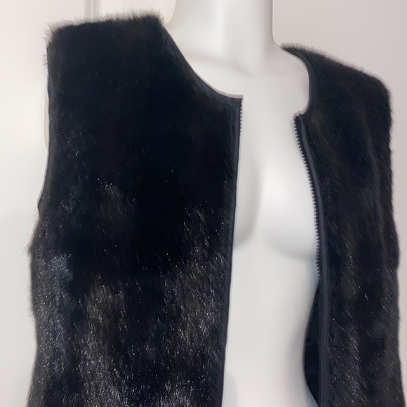 Fur vest - Picture 2 of 2